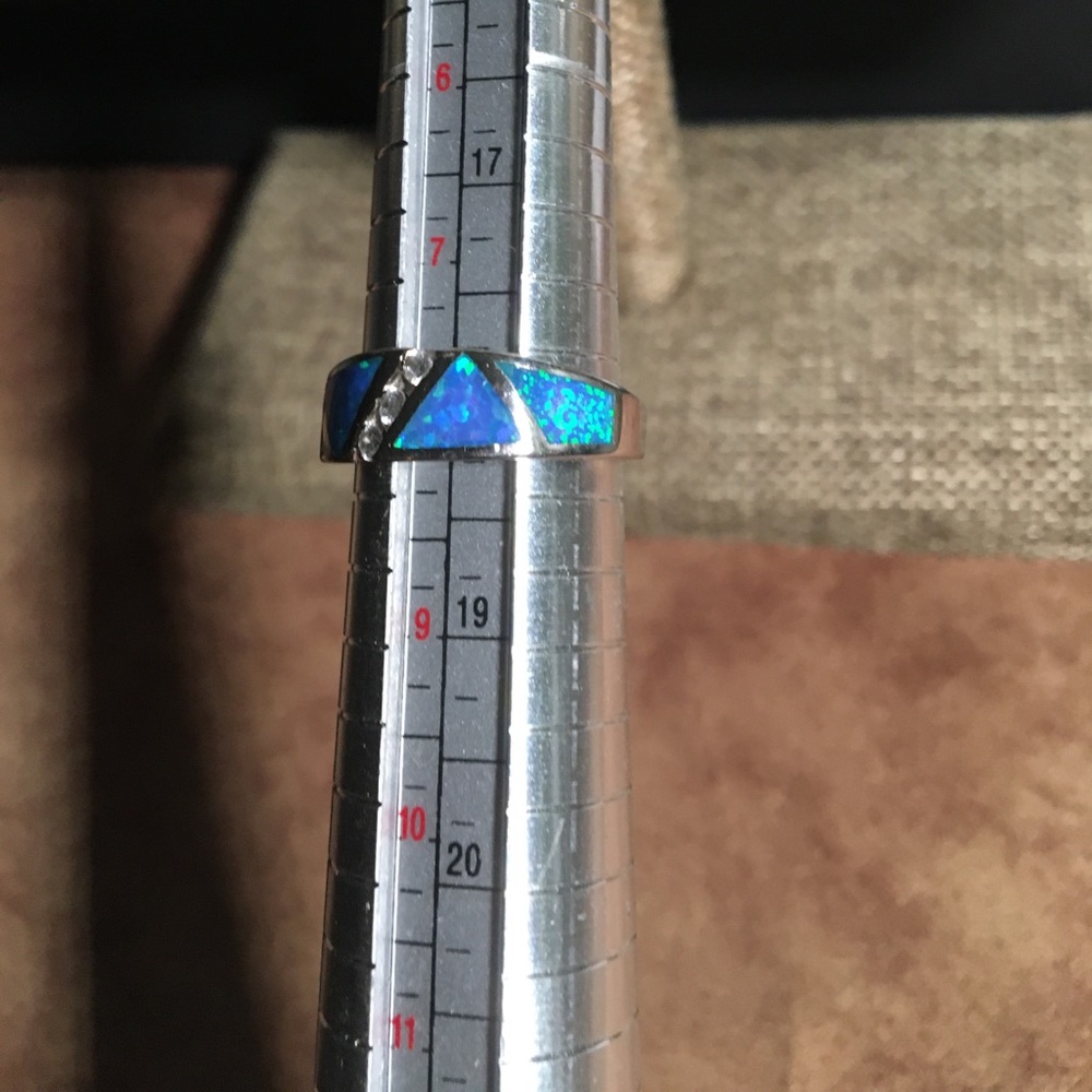 BLUE FIRE OPAL LAB GROWN STERLING SILVER WHITE ROUND TOPAZ STONE RING - Picture 9 of 13